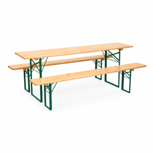 Table en bois avec bancs